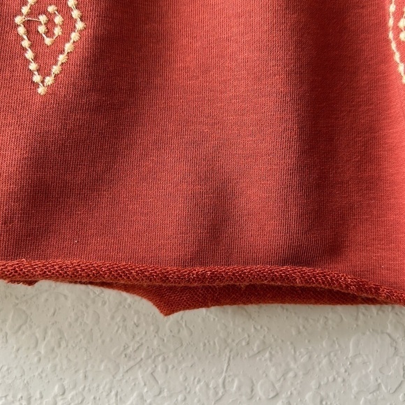 BaeVely Long Sleeve Flouncy Embroidered Raw Hem Boho Shirt Top Size Medium - Picture 7 of 13